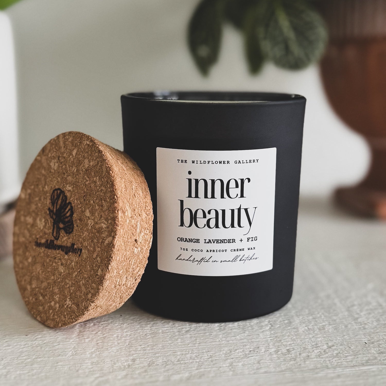 orange, lavender and fig non-toxic and eco-friendly handcrafted candle with coconut wax and wood wick